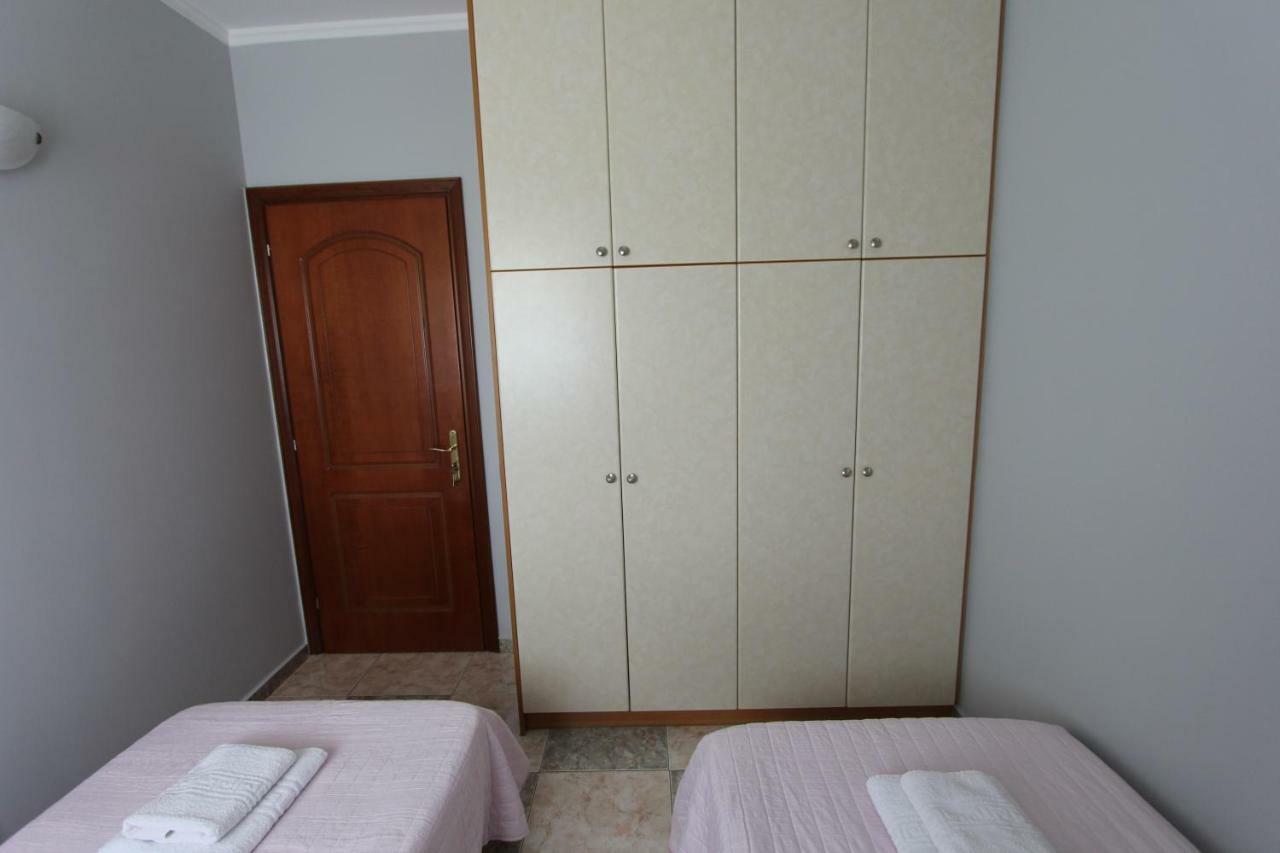 Tosis Apartments Свороната Экстерьер фото